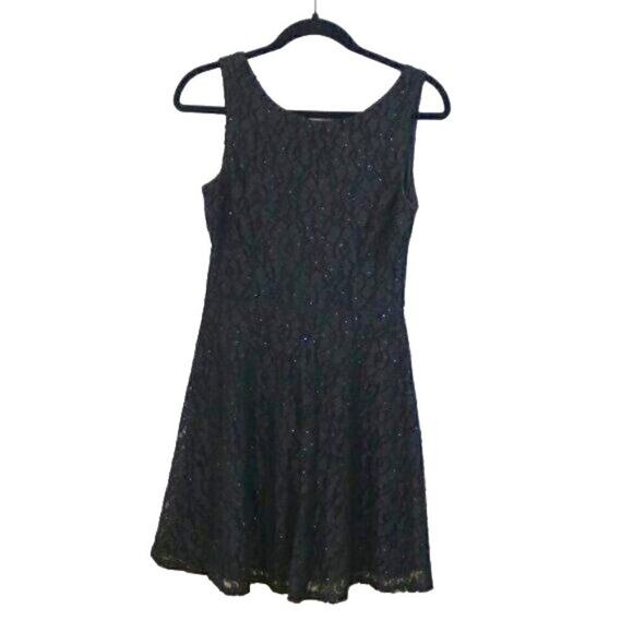 Black Lace Knee Length Dress Size 5 Semi Formal Homecoming Dance - Picture 1 of 7